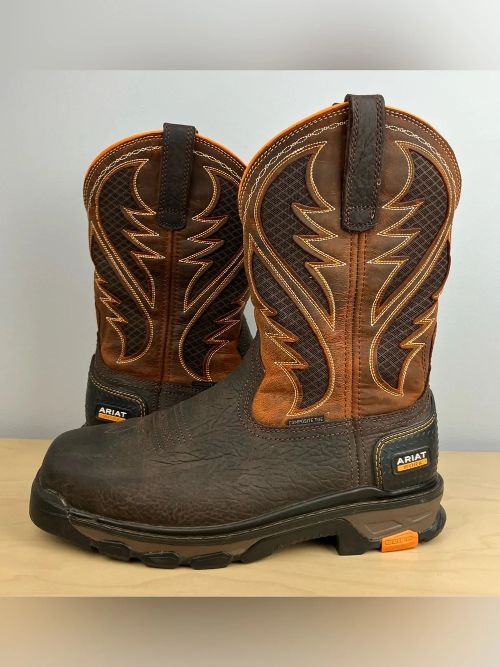 Ariat Men’s Size 9.5 EE Wide Intrepid VentTEK Composite Toe Work Boots Leather.